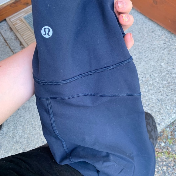 Lululemon in movement leggings - Picture 5 of 5
